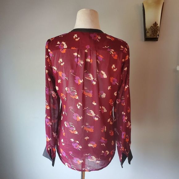 Piper Women's sz 8 Sheer Wine Colored  Floral Print Blouse Black trim - Picture 4 of 8
